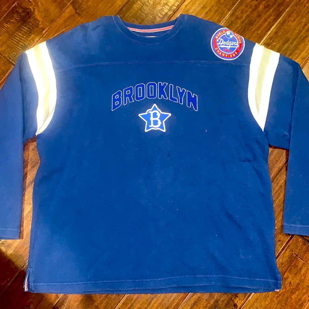 Men’s sweatshirt